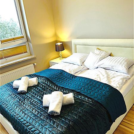 Krakowska Comfort - Strong Wifi And Free Parking Varşovia Exterior foto