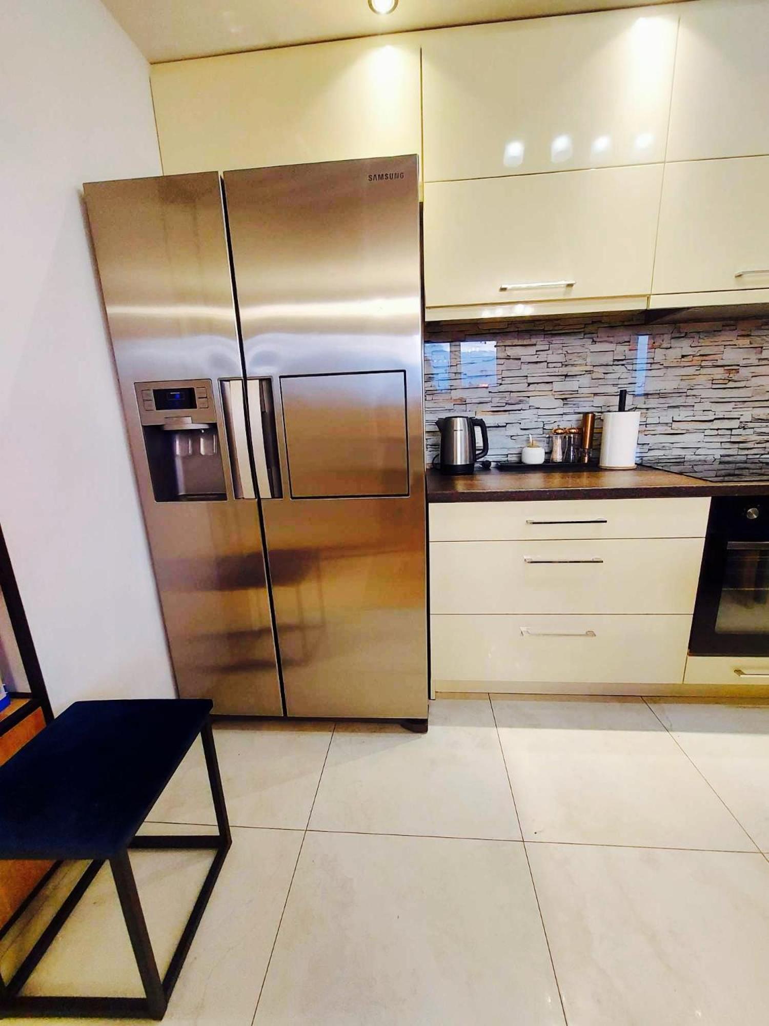 Krakowska Comfort - Strong Wifi And Free Parking Varşovia Exterior foto