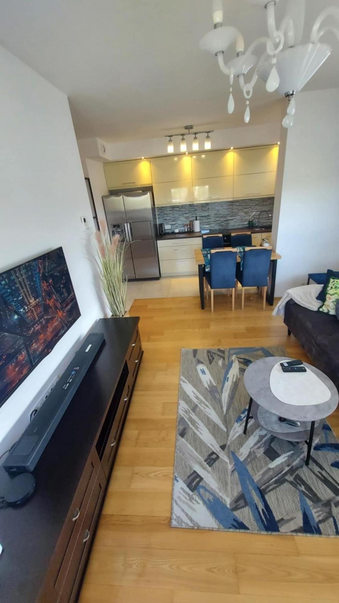 Krakowska Comfort - Strong Wifi And Free Parking Varşovia Exterior foto